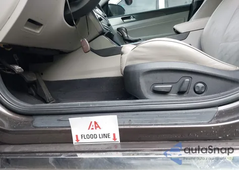 2016 Hyundai Sonata Sport z USA, uszkodzony, nr VIN 5NPE34AF4GH427783